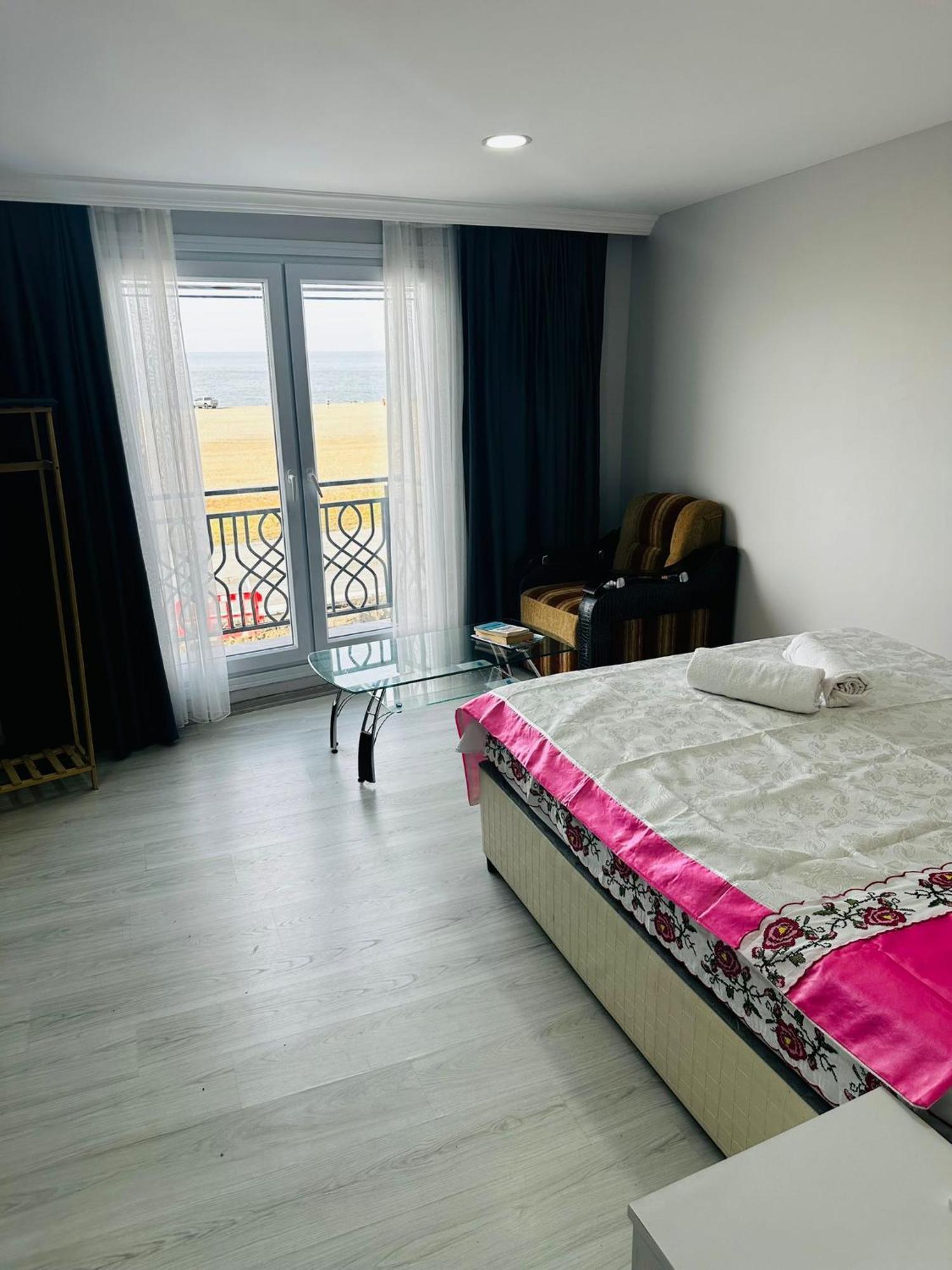 Airport Black Sea Hotel & Restaurant Arnavutkoy Екстер'єр фото